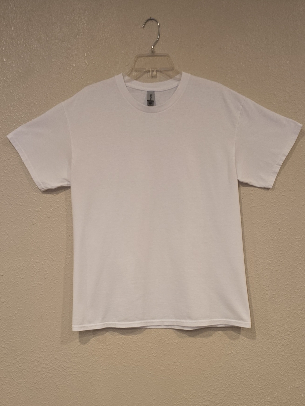 Gildan White Short Sleeve Crewneck Tee - Men's